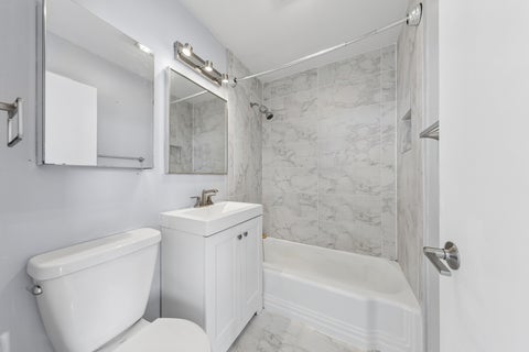 Tiny photo for 6301 N Sheridan Road #11K, Chicago, IL 60660 (MLS # 12748093)