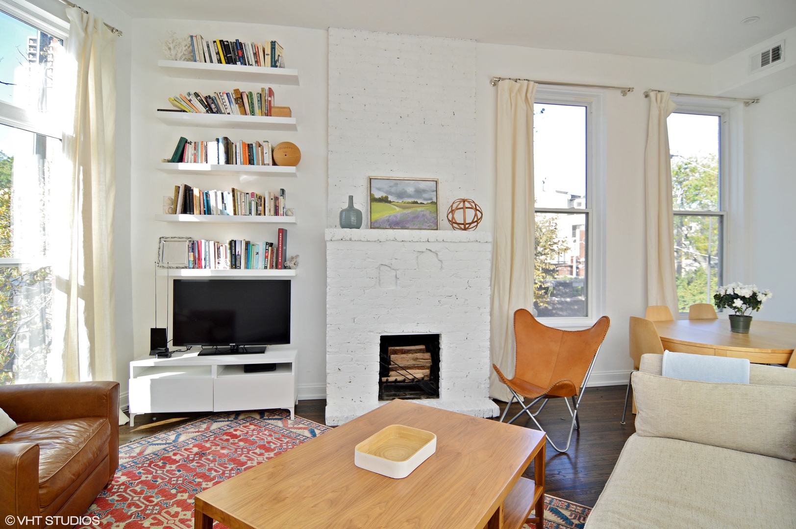 223 W WISCONSIN Street 2C