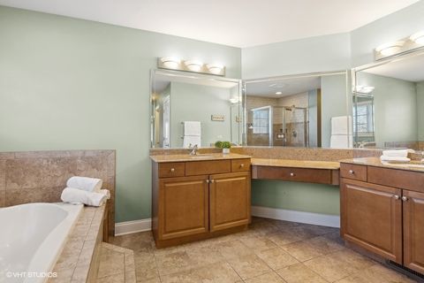 Tiny photo for 816 S Spring Road, Elmhurst, IL 60126 (MLS # 12623396)