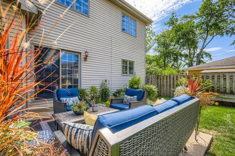 Tiny photo for 816 S Spring Road, Elmhurst, IL 60126 (MLS # 12623396)