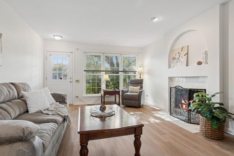 Tiny photo for 305 Cane Garden Circle, Aurora, IL 60504 (MLS # 12482487)