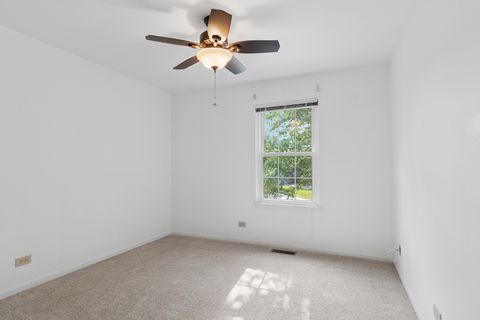 Tiny photo for 305 Cane Garden Circle, Aurora, IL 60504 (MLS # 12482487)