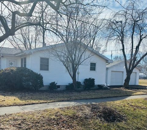 Tiny photo for 121 N West Street, Gibson City, IL 60936 (MLS # 12562487)