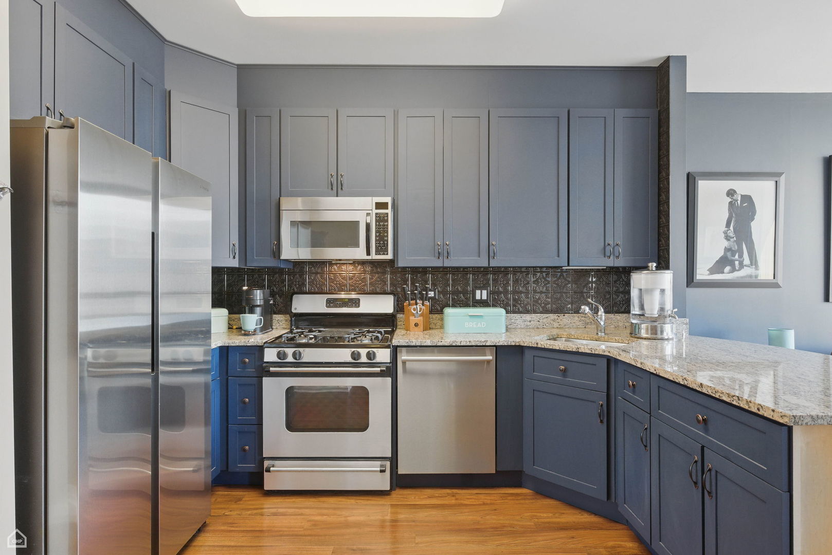33 W Ontario Street 40C