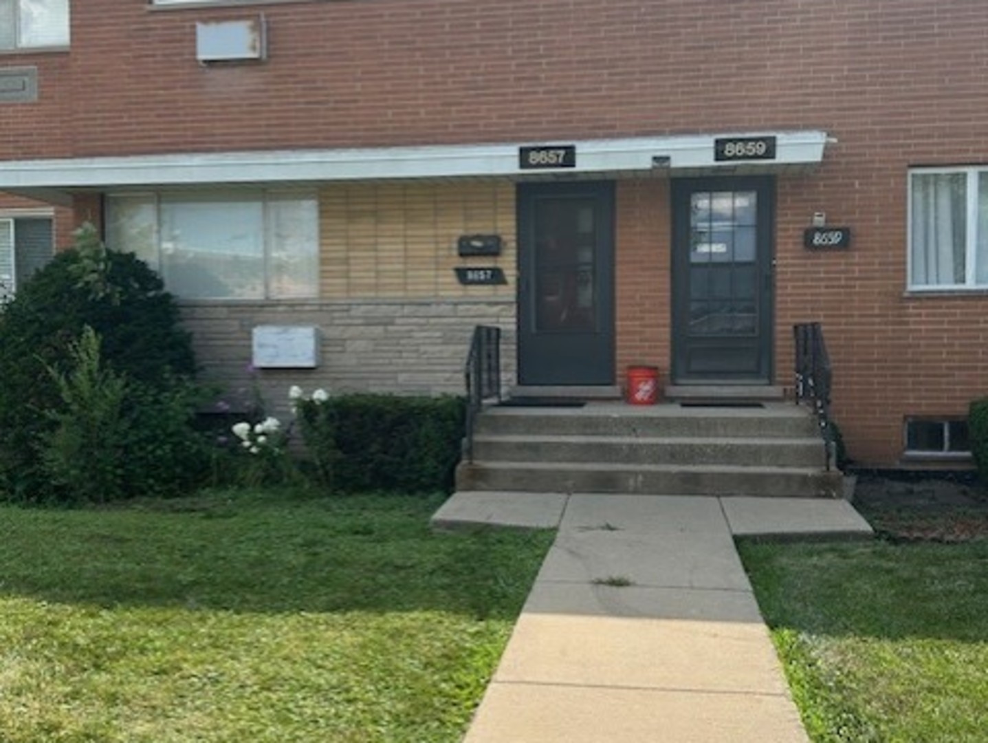 8657 Gregory Lane 7
