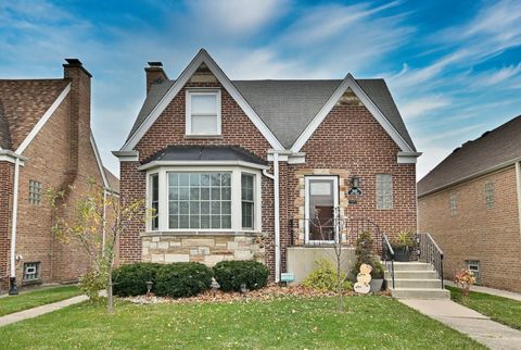 Photo of 1622 N 78th Avenue, Elmwood Park, IL 60707 (MLS # 12524936)