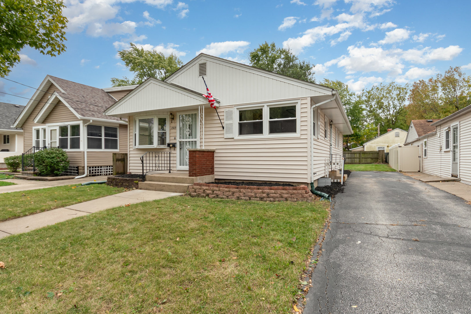 1305 Superior Street