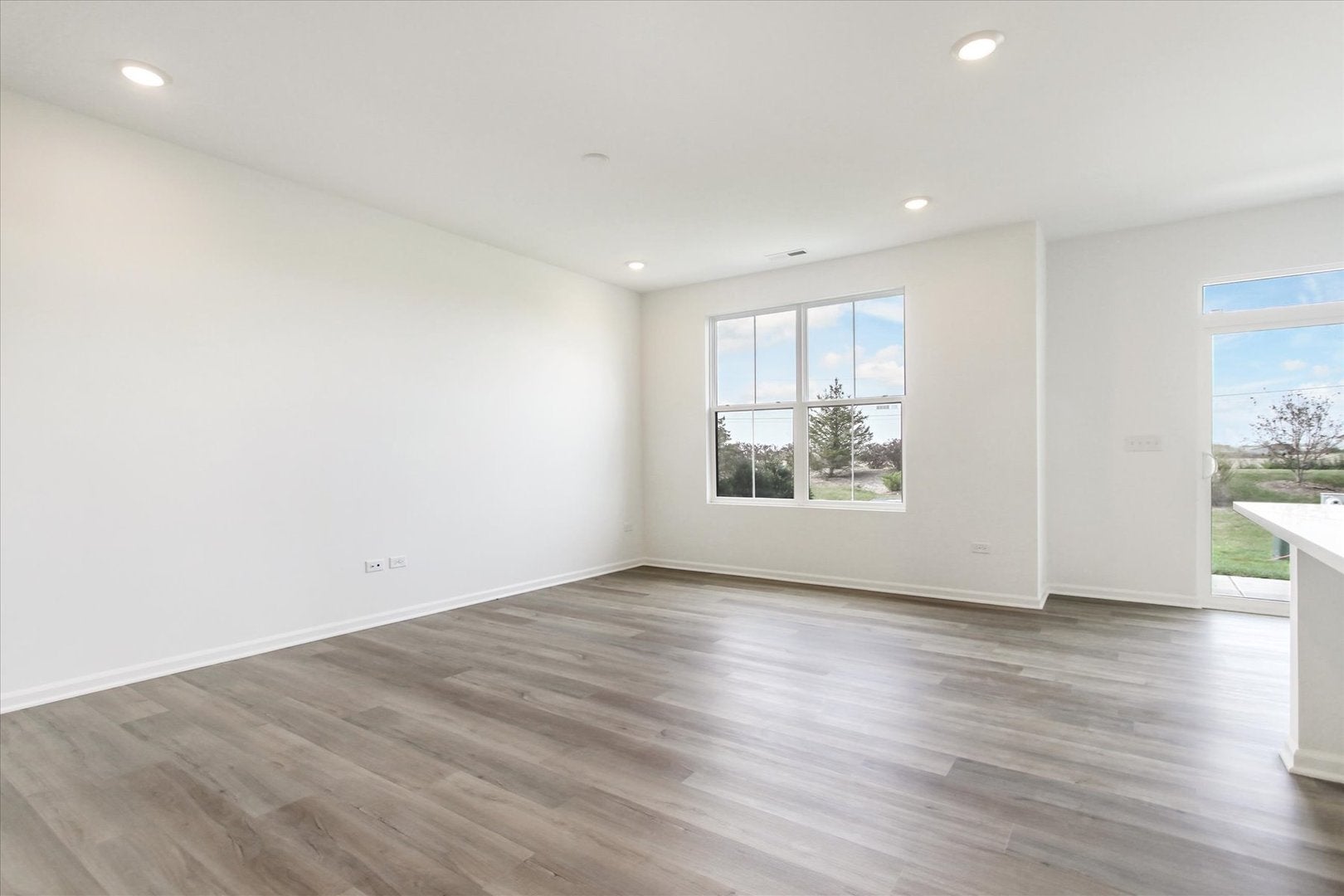 25548 W Emory Lane