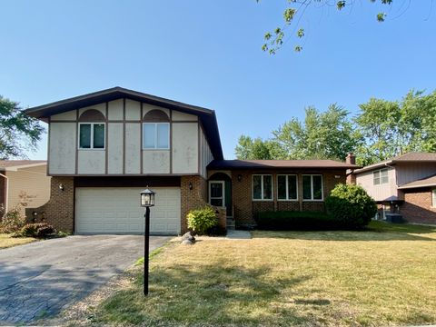 Photo of 5058 Roberta Lane, Richton Park, IL 60471 (MLS # 12503554) Photo of 5058 Roberta Lane, Richton Park, IL 60471 (MLS # 12503554)