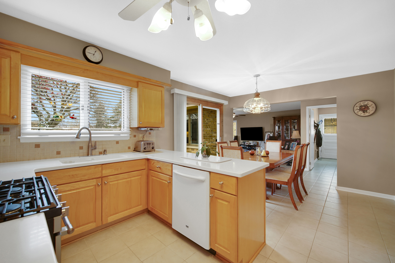 1102 W Compton Point