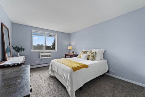 Tiny photo for 1475 Rebecca Drive #217, Hoffman Estates, IL 60169 (MLS # 12521336)