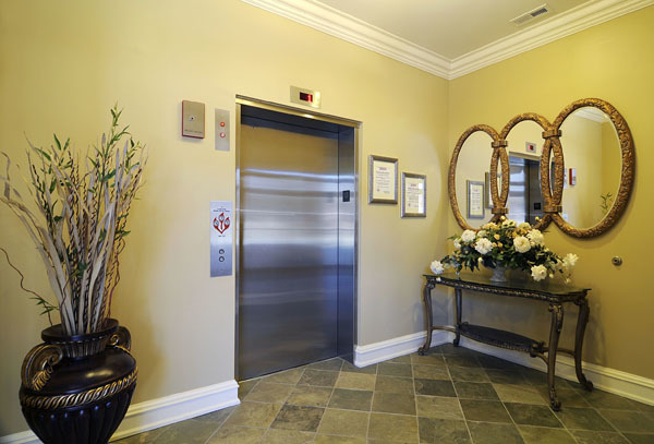 229 S Main Street 2E