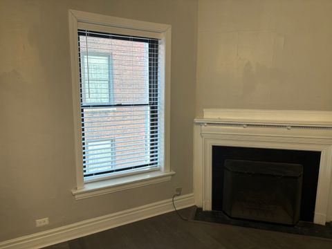 Tiny photo for 20 E Goethe Street #404, Chicago, IL 60610 (MLS # 12565282)