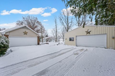 Tiny photo for 2761 County Road 1700 N, Ogden, IL 61859 (MLS # 12432651)