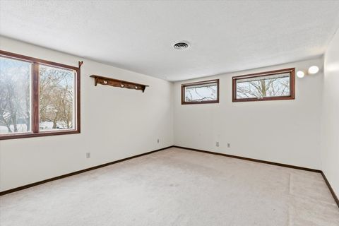 Tiny photo for 2761 County Road 1700 N, Ogden, IL 61859 (MLS # 12432651)