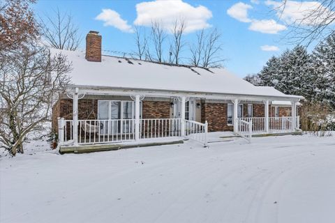 Tiny photo for 2761 County Road 1700 N, Ogden, IL 61859 (MLS # 12432651)