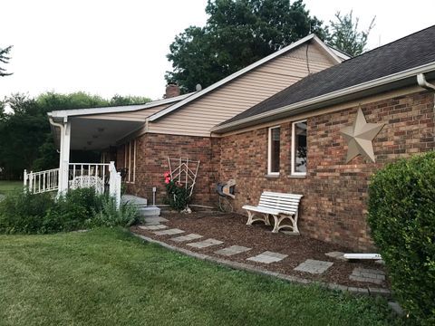 Tiny photo for 2761 County Road 1700 N, Ogden, IL 61859 (MLS # 12432651)