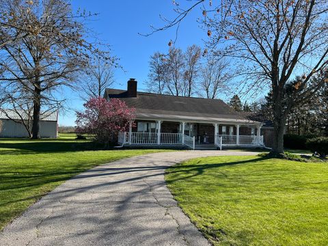 Tiny photo for 2761 County Road 1700 N, Ogden, IL 61859 (MLS # 12432651)