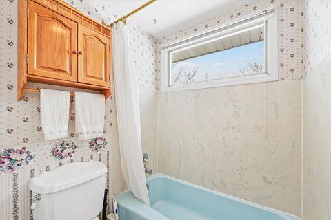 Tiny photo for 2761 County Road 1700 N, Ogden, IL 61859 (MLS # 12432651)