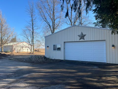 Tiny photo for 2761 County Road 1700 N, Ogden, IL 61859 (MLS # 12432651)