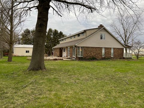 Tiny photo for 2761 County Road 1700 N, Ogden, IL 61859 (MLS # 12432651)