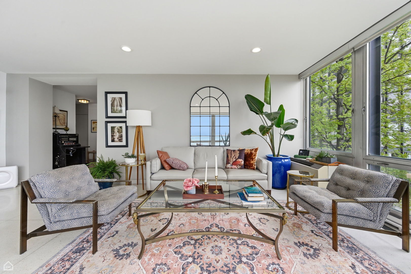860 N LAKE SHORE Drive 3K