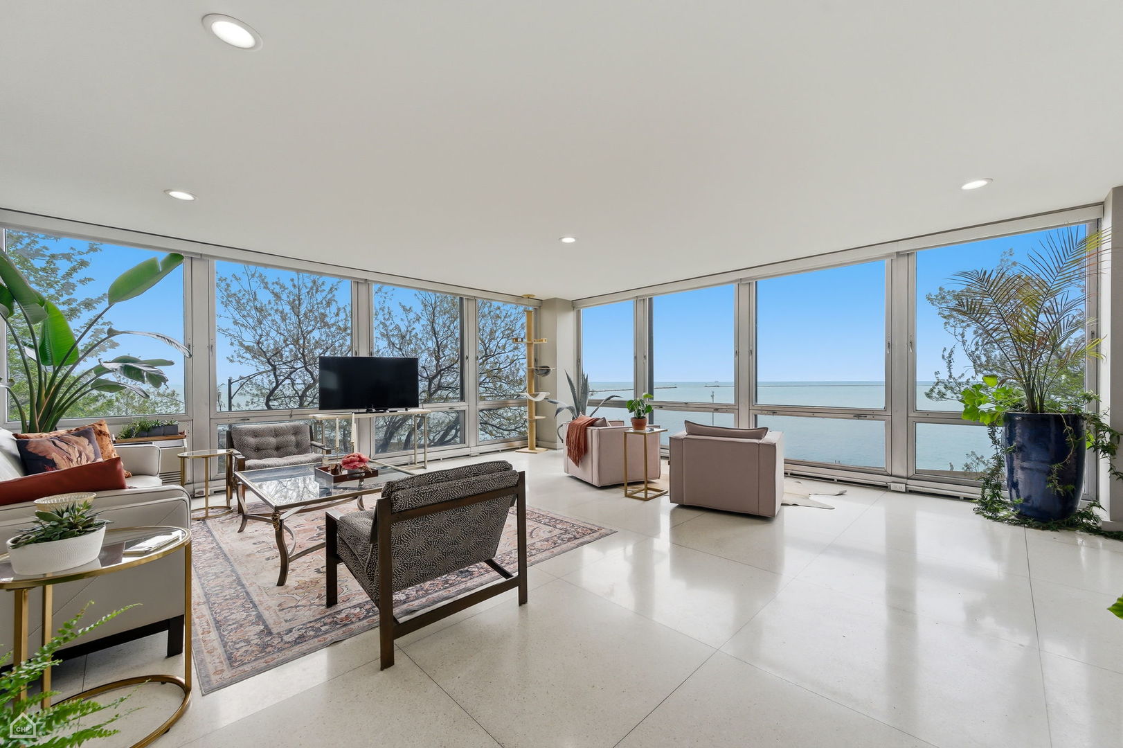 860 N LAKE SHORE Drive 3K