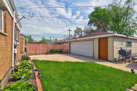 Tiny photo for 109 Rice Avenue, Bellwood, IL 60104 (MLS # 12670816)