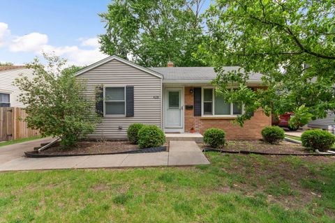 Photo of 428 Ingleside Avenue, Aurora, IL 60506 (MLS # 12656604)
