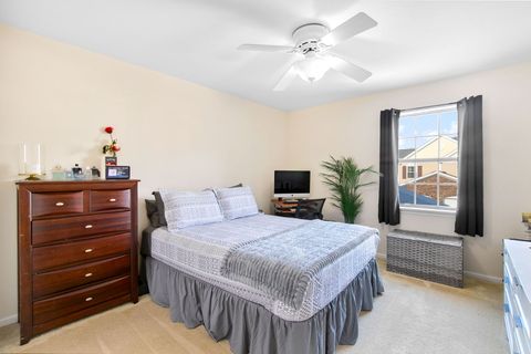 Tiny photo for 1879 Independence Court, Gurnee, IL 60031 (MLS # 12563256)