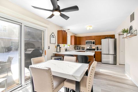 Tiny photo for 1879 Independence Court, Gurnee, IL 60031 (MLS # 12563256)