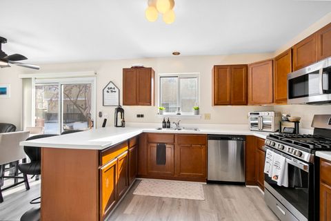 Tiny photo for 1879 Independence Court, Gurnee, IL 60031 (MLS # 12563256)