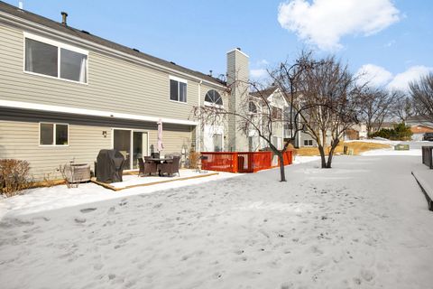 Tiny photo for 1879 Independence Court, Gurnee, IL 60031 (MLS # 12563256)
