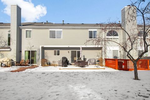 Tiny photo for 1879 Independence Court, Gurnee, IL 60031 (MLS # 12563256)