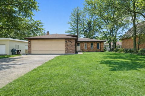 Photo of 18341 Poplar Avenue, Homewood, IL 60430 (MLS # 12534987)