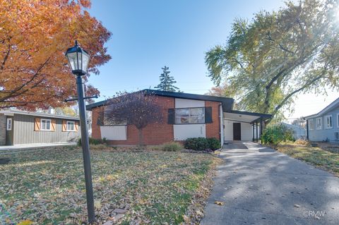 Tiny photo for 2303 Fulle Street, Rolling Meadows, IL 60008 (MLS # 12517333)