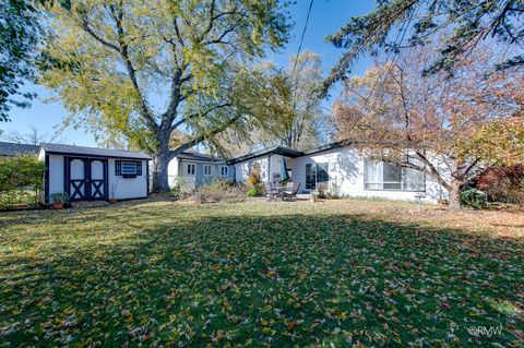 Tiny photo for 2303 Fulle Street, Rolling Meadows, IL 60008 (MLS # 12517333)
