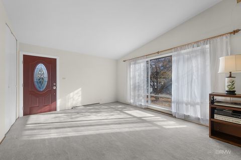 Tiny photo for 2303 Fulle Street, Rolling Meadows, IL 60008 (MLS # 12517333)