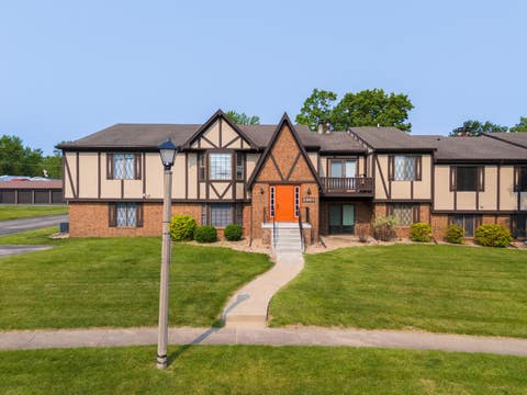 Tiny photo for 2003 Tracy Drive #1, Bloomington, IL 61704 (MLS # 12678897)