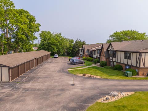 Tiny photo for 2003 Tracy Drive #1, Bloomington, IL 61704 (MLS # 12678897)