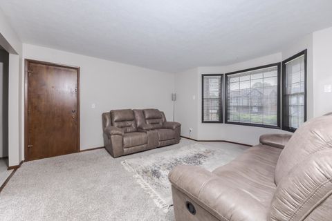 Tiny photo for 2003 Tracy Drive #1, Bloomington, IL 61704 (MLS # 12678897)