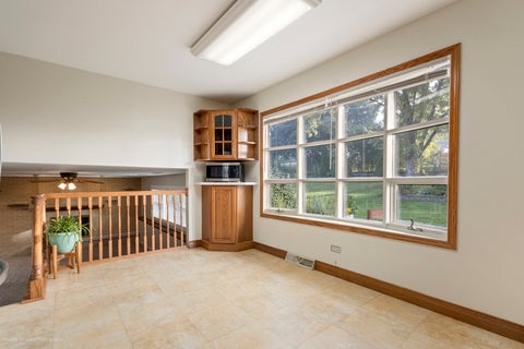Tiny photo for 163 S Circle Avenue, Bloomingdale, IL 60108 (MLS # 12787707)
