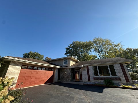 Tiny photo for 163 S Circle Avenue, Bloomingdale, IL 60108 (MLS # 12787707)