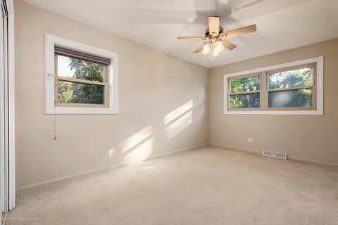 Tiny photo for 163 S Circle Avenue, Bloomingdale, IL 60108 (MLS # 12787707)