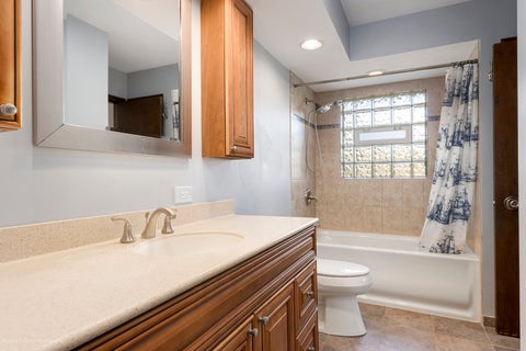 Tiny photo for 163 S Circle Avenue, Bloomingdale, IL 60108 (MLS # 12787707)