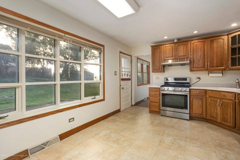 Tiny photo for 163 S Circle Avenue, Bloomingdale, IL 60108 (MLS # 12787707)