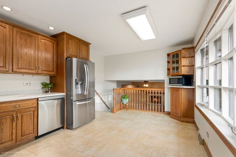 Tiny photo for 163 S Circle Avenue, Bloomingdale, IL 60108 (MLS # 12787707)