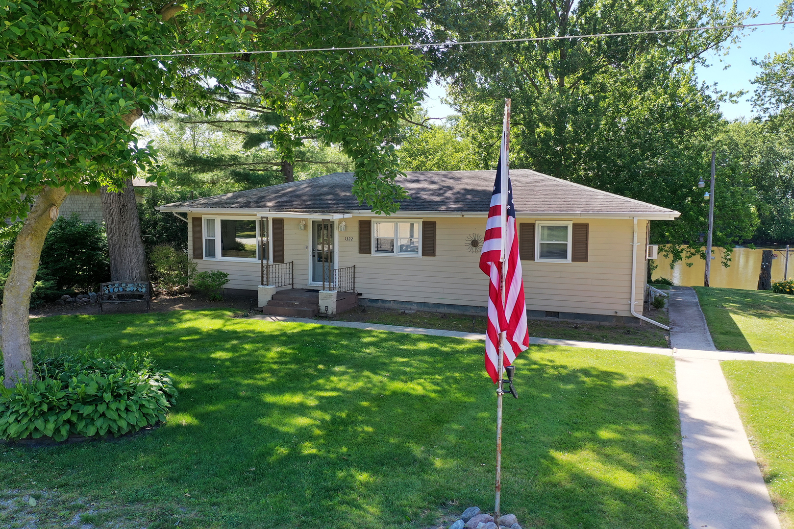 Listing image 6