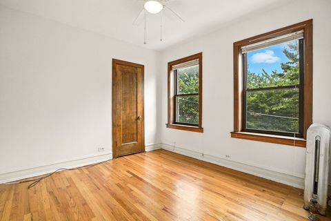 Tiny photo for 5459 S Ingleside Avenue #2S, Chicago, IL 60615 (MLS # 12493370)