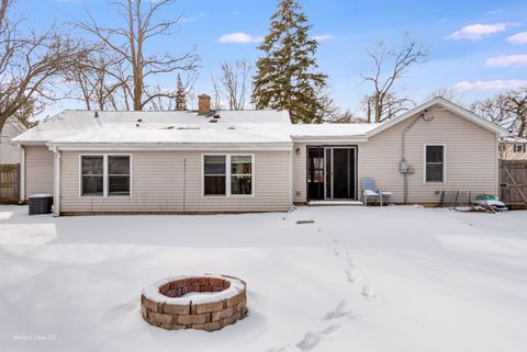 Tiny photo for 226 Charlotte Place, Mundelein, IL 60060 (MLS # 12545334)